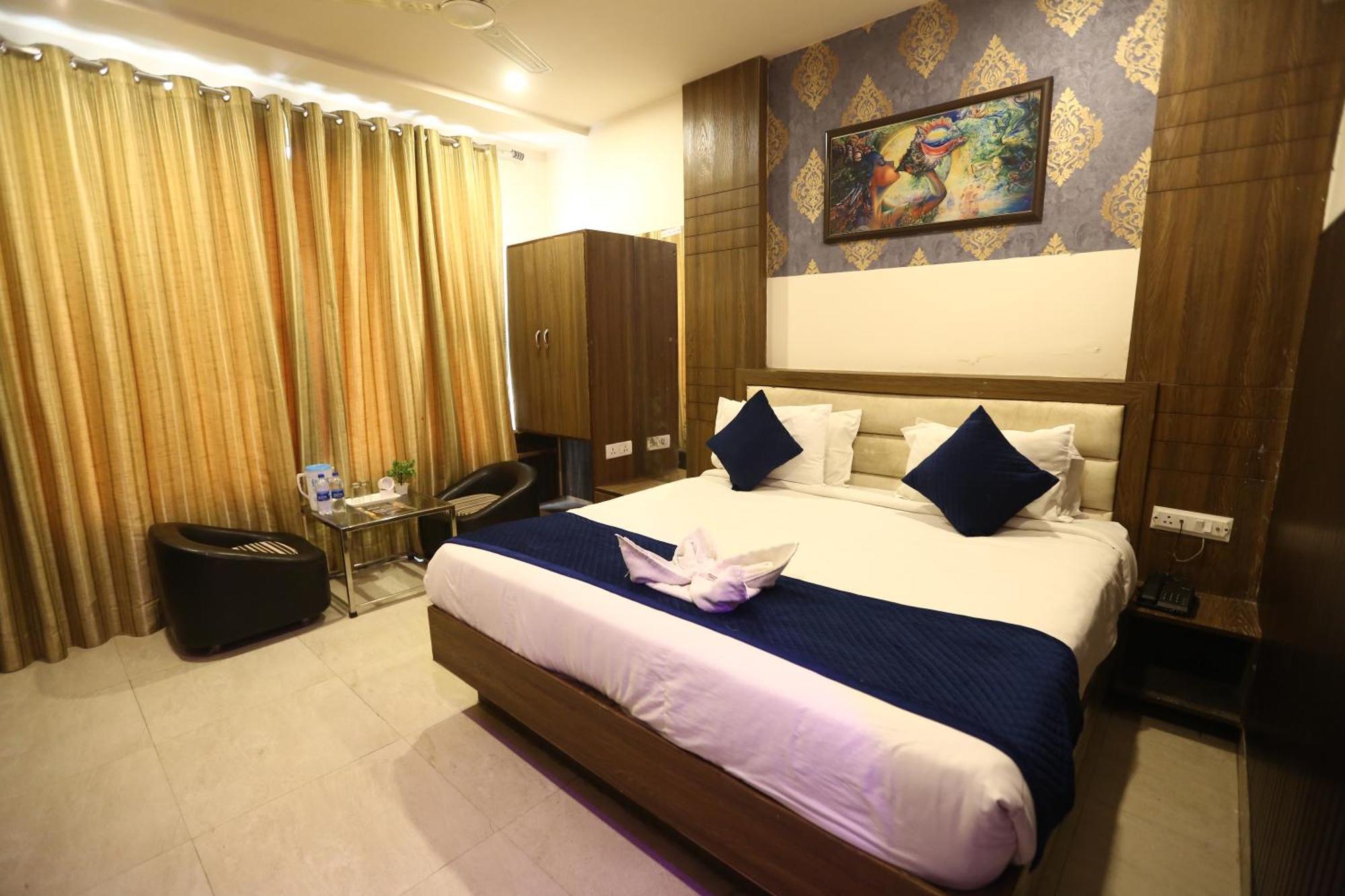 24 Hotel & Resort Агра Екстериор снимка